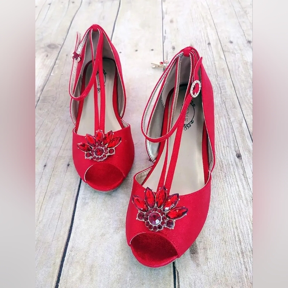Joyfolie Arabella Heel in Red size 2 - Picture 2 of 11